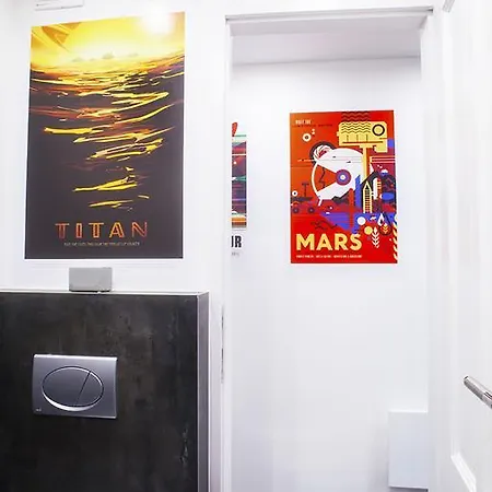 Designer Loft At The Great Synagogue Lejlighed